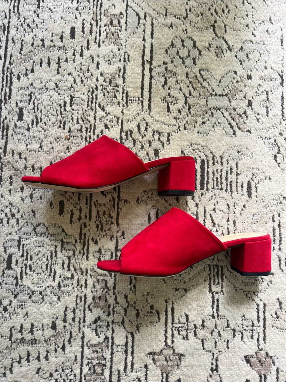 Betan Irene Red Faux Suede Open Toe Block Heel Mules Sandals Size 7.5